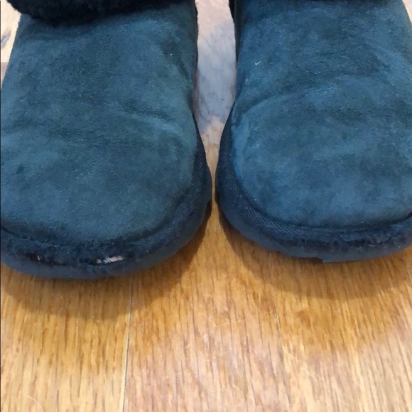 Black Ugg Short Boots - Picture 5 of 7